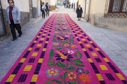 Alfombras de Serrín en Elche de la Sierra 